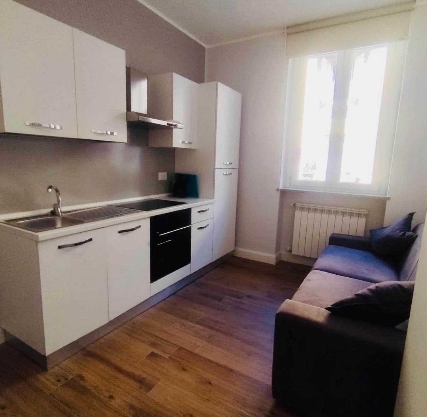 Hh Hermoso Housing Asti Exteriör bild
